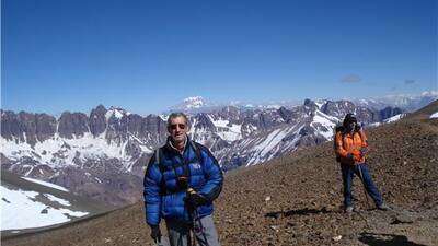 10.- Camino del Cerro Plata con el Aconcagua al fondo